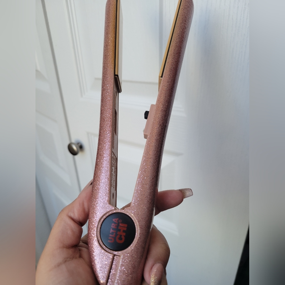 Ultra Chi Glitter Pink Flat Iron